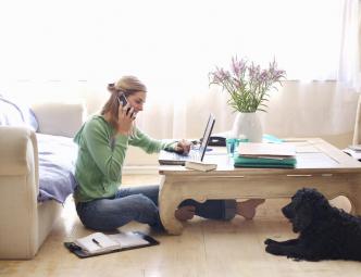 O woman working from home facebook